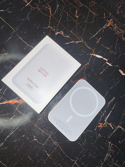 MagSafe Magnetic Power Bank (5000mAh)